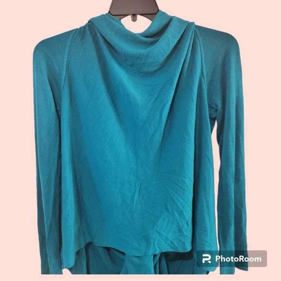 Cardigan - Picture 4 of 9